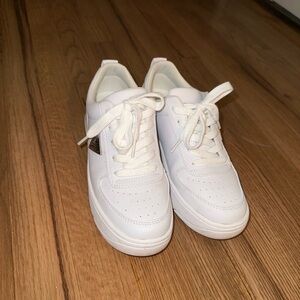 Guess White Sneakers Minimalist Design